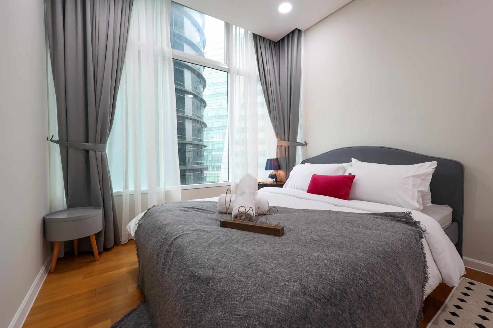 Calm Sojourn, Sky Suites Klcc Kuala Lumpur Exterior foto